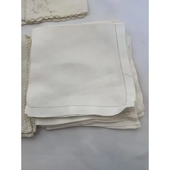 8 sets of Napkins white cream crochet linen embroidered - Picture 15 of 16